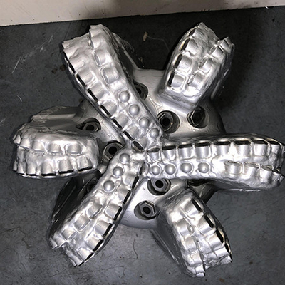 API Rock Bit  13.5 Inch 9 Nozzles  Pdc Cutter  Bit of Rock Drilling Tools