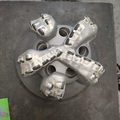 PDC Diamond Bit  8-1/2 Inch 5 Blades  API  Spec Oil And Gas Drill Bits