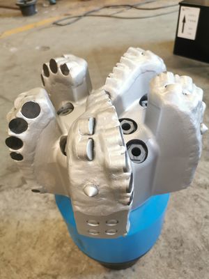 9-6/10 Inch Outer Diameter 5 Wings Matrix Body PDC Drill Bits API Pin Gas Oil Drilling Tool