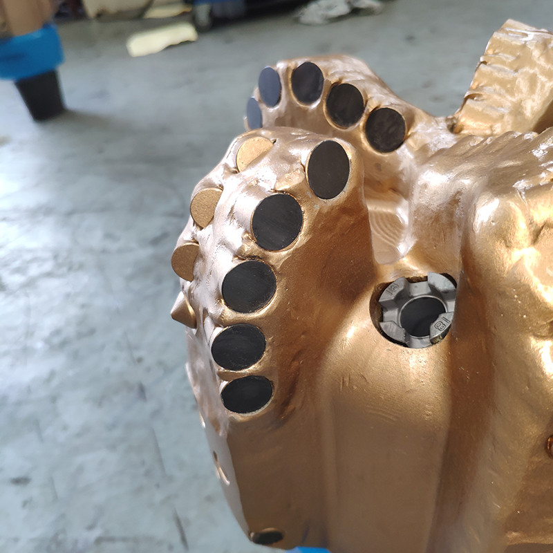 PDC Diamond Bit  8-1/2 Inch 5 Blades  API  Spec Oil And Gas Drill Bits