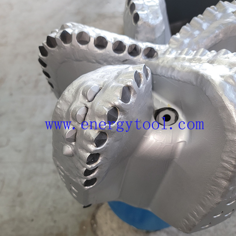 Diamond Drill Bit Oil Well  12 Inch  PDC Drilling Bit of API Rock Bit