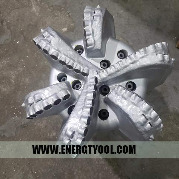 PDC Diamond Bit 17-1/2inch API Connection 7-5/8 of Oil Rock Drilling Tool