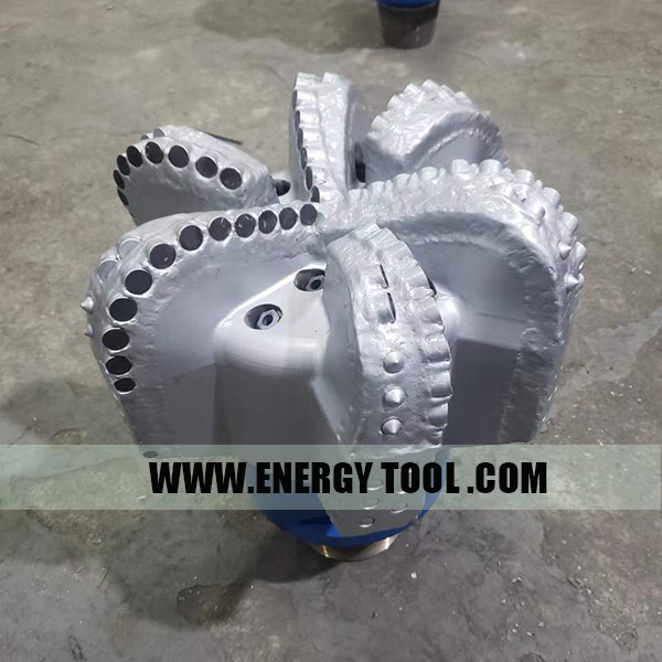 PDC Diamond Bit 17-1/2inch API Connection 7-5/8 of Oil Rock Drilling Tool