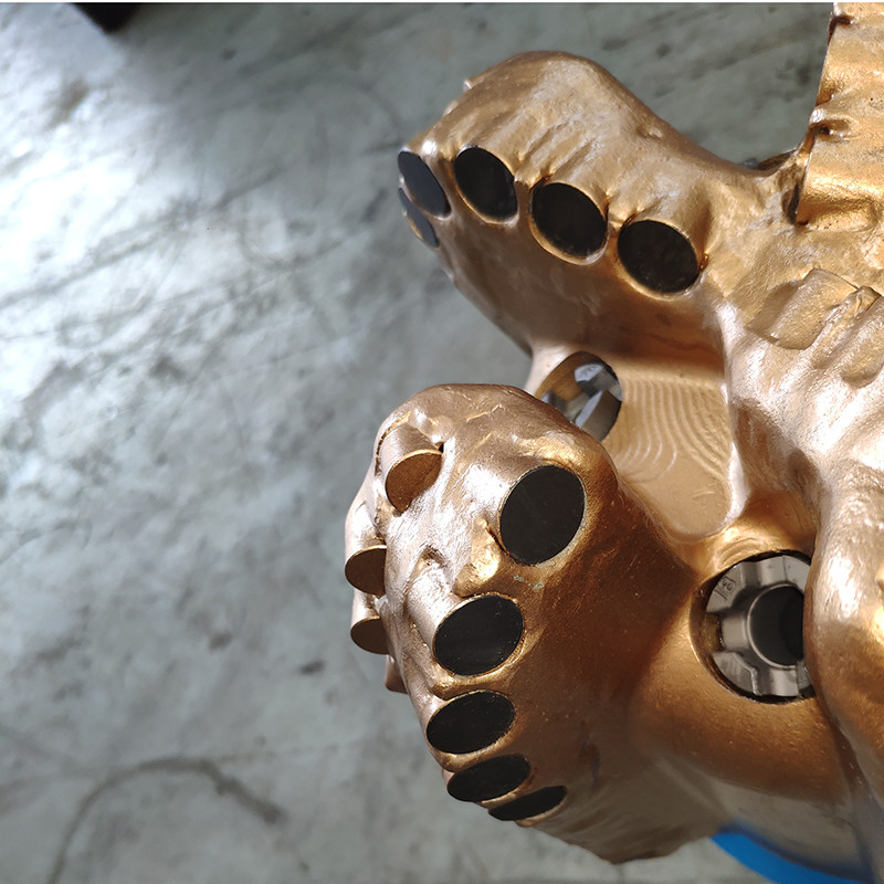 PDC Diamond Bit  8-1/2 Inch 5 Blades  API  Spec Oil And Gas Drill Bits